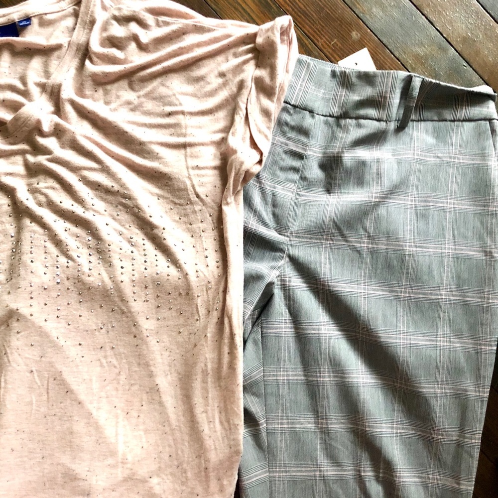 Apt 9 Blush Pink Rhinestone Blouse - Picture 5 of 5